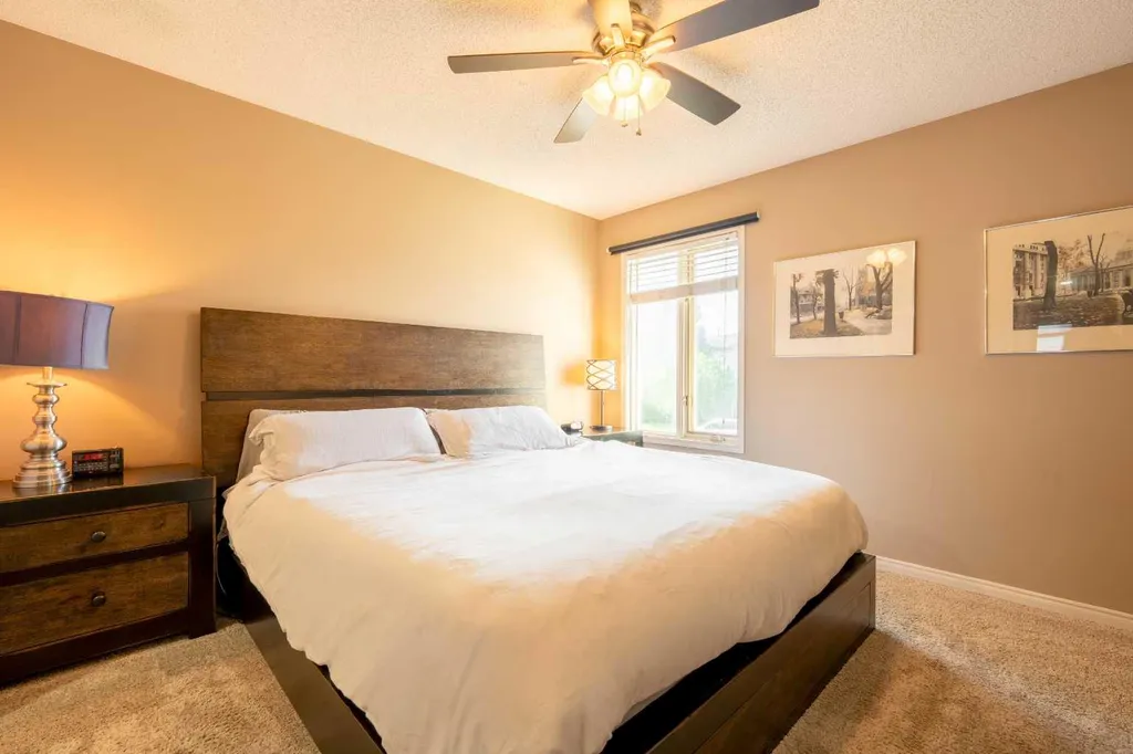 128 Sunvale Crescent SE Calgary AB T2X2S5