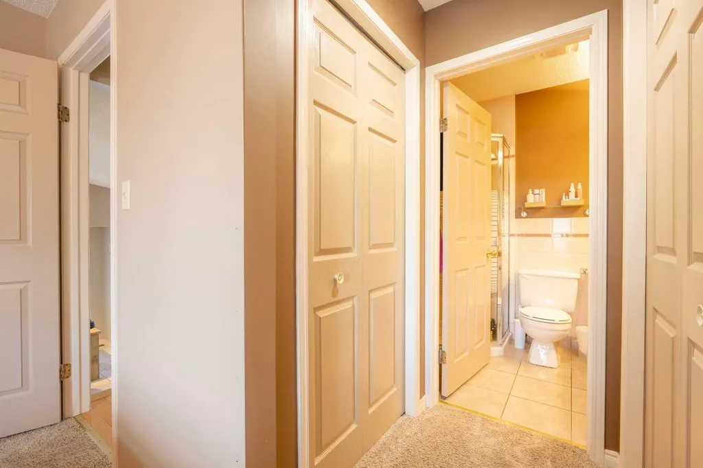 128 Sunvale Crescent SE Calgary AB T2X2S5