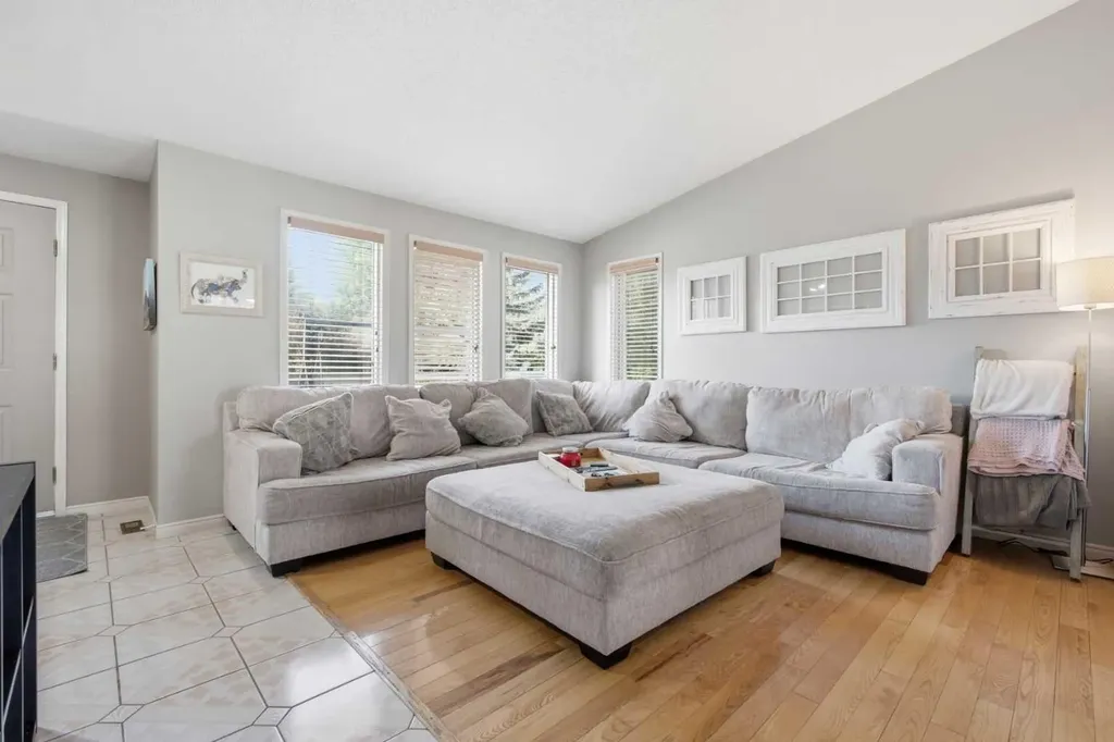 128 Sunvale Crescent SE Calgary AB T2X2S5