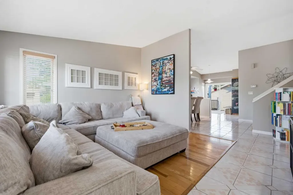 128 Sunvale Crescent SE Calgary AB T2X2S5