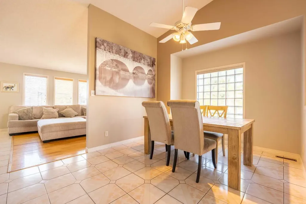 128 Sunvale Crescent SE Calgary AB T2X2S5