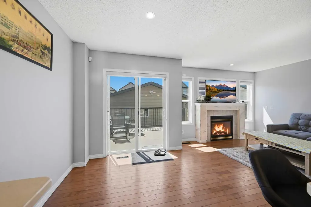 33 Saddlecrest Close NE Calgary AB T3J 5B5