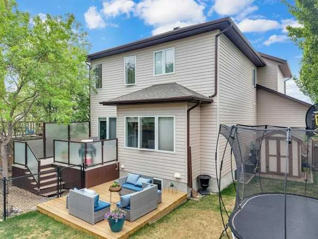 132 Ingle Close Red Deer AB T4R 3S2