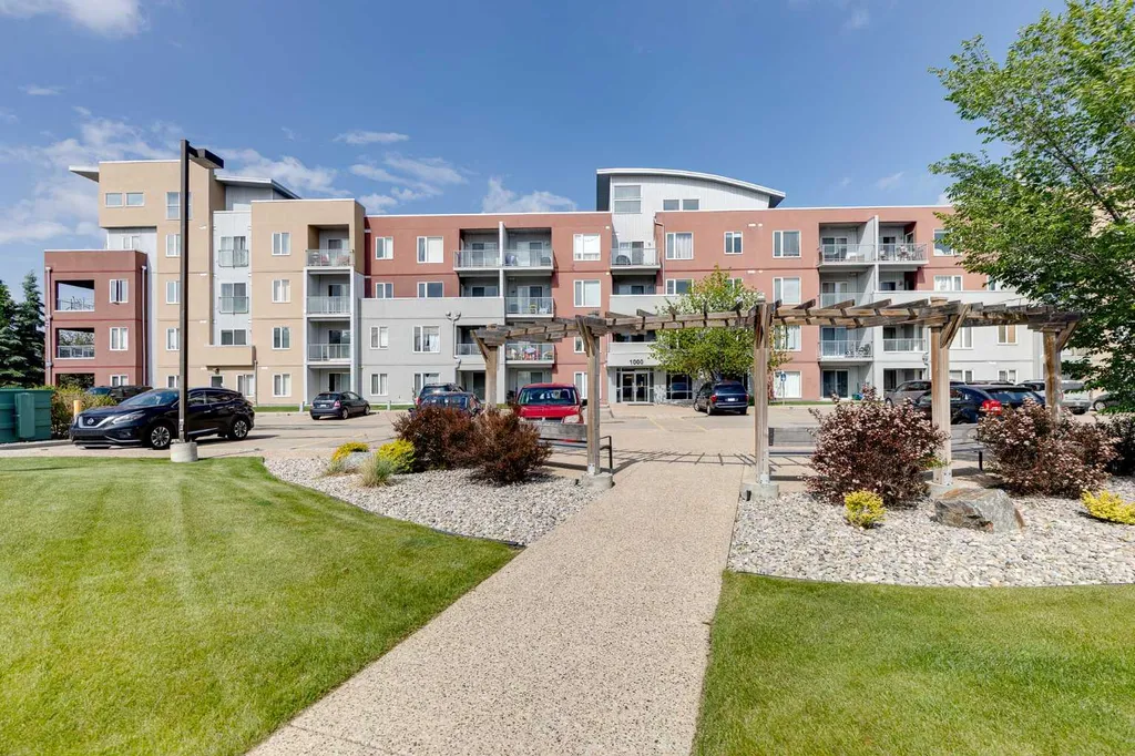 604 East Lake Boulevard NE Airdrie AB T4A 0G5