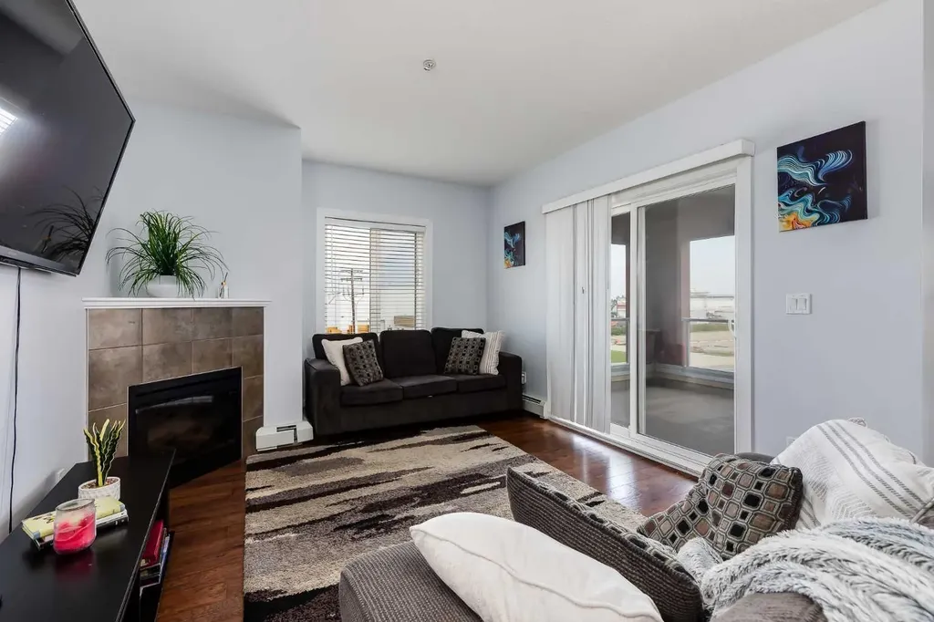 604 East Lake Boulevard NE Airdrie AB T4A 0G5