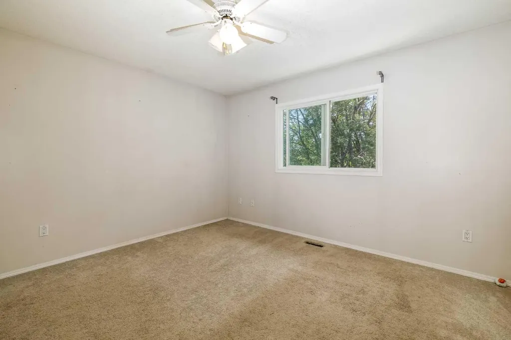 41 Mcdougall Crescent Red Deer AB T4R 1T2