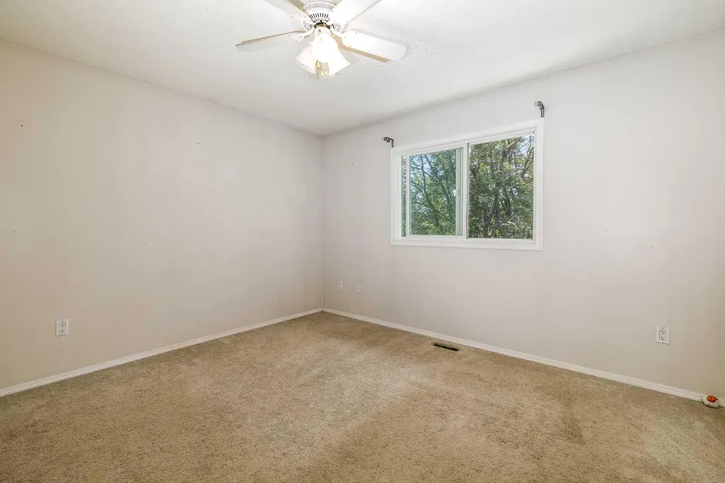 41 Mcdougall Crescent Red Deer AB T4R 1T2