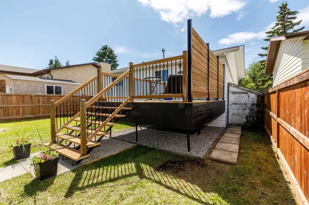 41 Mcdougall Crescent Red Deer AB T4R 1T2