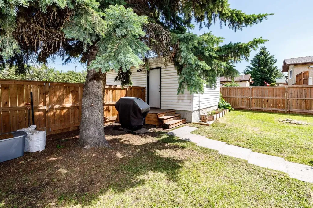 41 Mcdougall Crescent Red Deer AB T4R 1T2