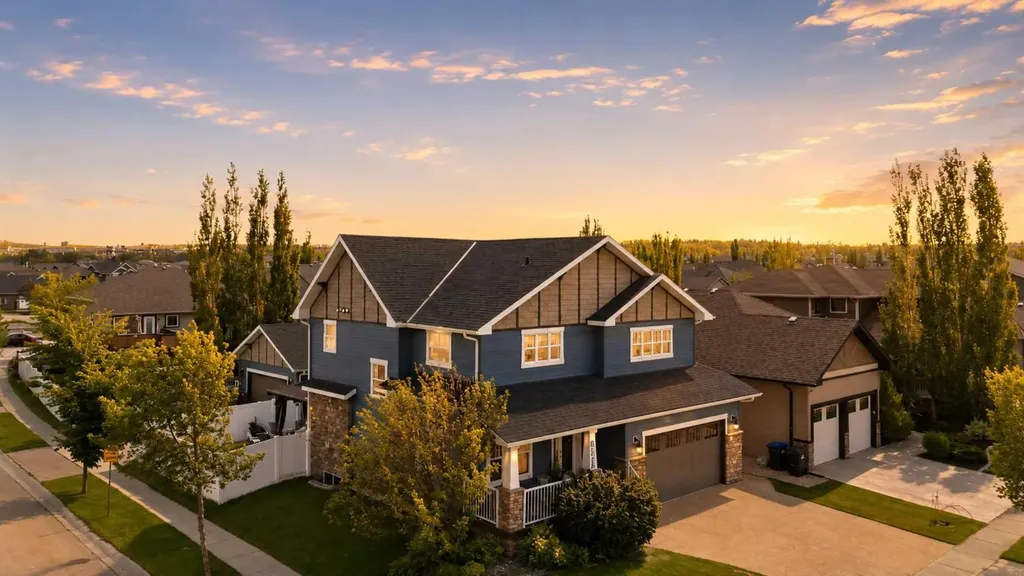 4002 45 Avenue Sylvan Lake AB T4S 0C1