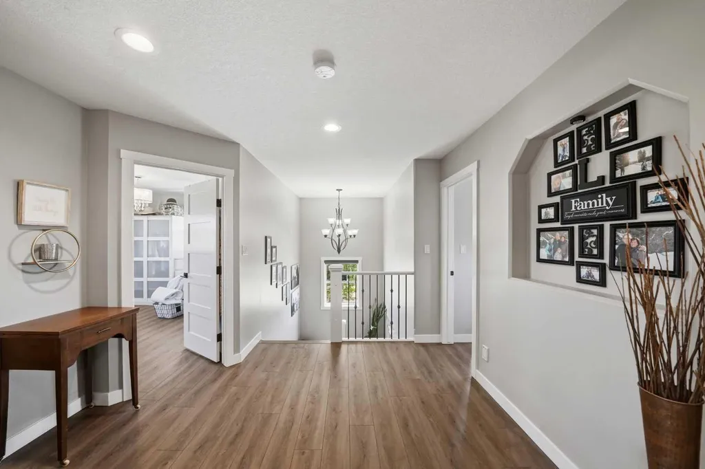 4002 45 Avenue Sylvan Lake AB T4S 0C1