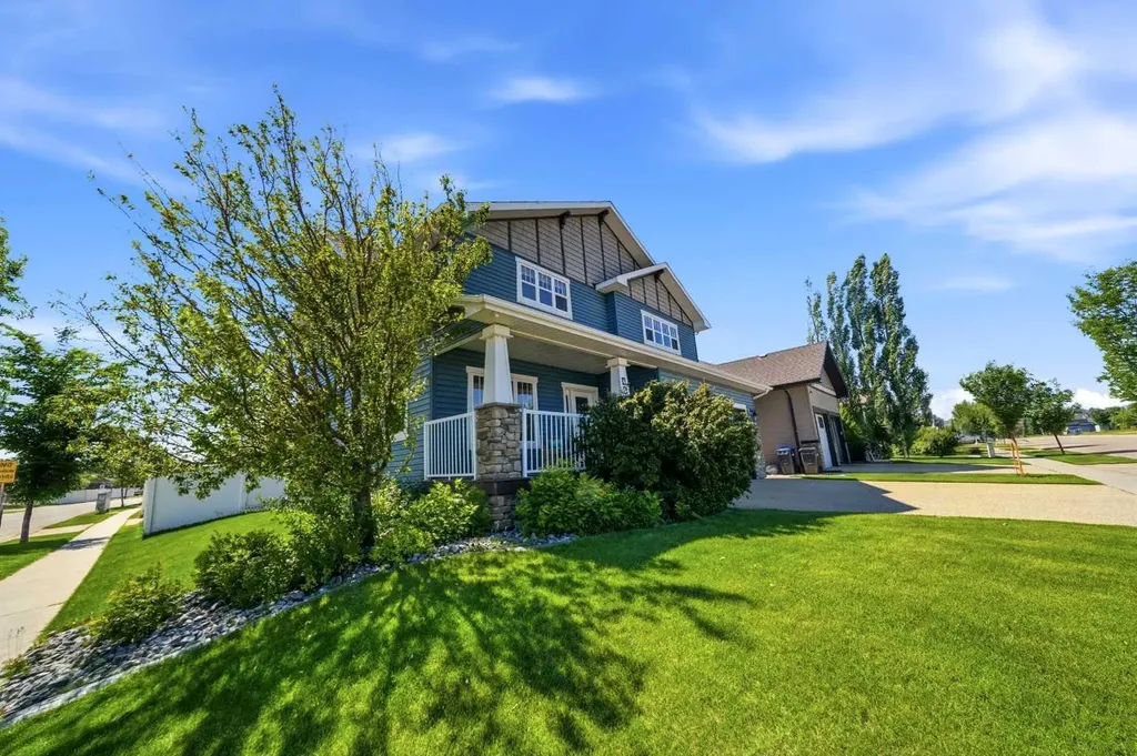 4002 45 Avenue Sylvan Lake AB T4S 0C1