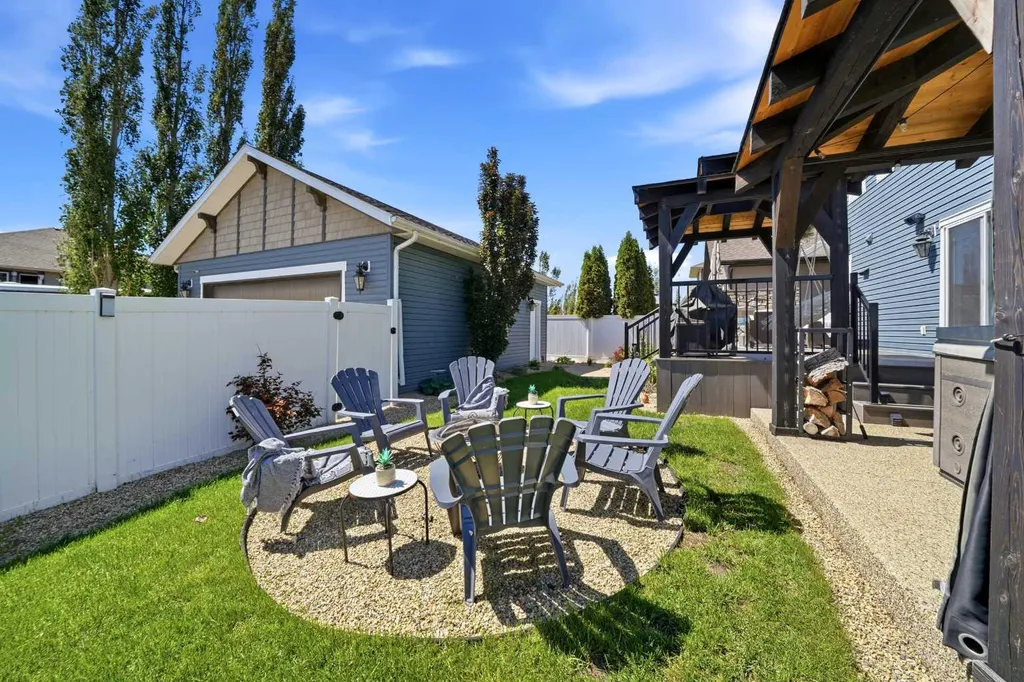 4002 45 Avenue Sylvan Lake AB T4S 0C1