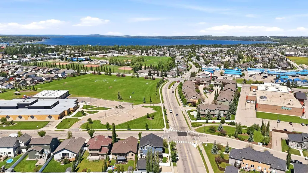 4002 45 Avenue Sylvan Lake AB T4S 0C1