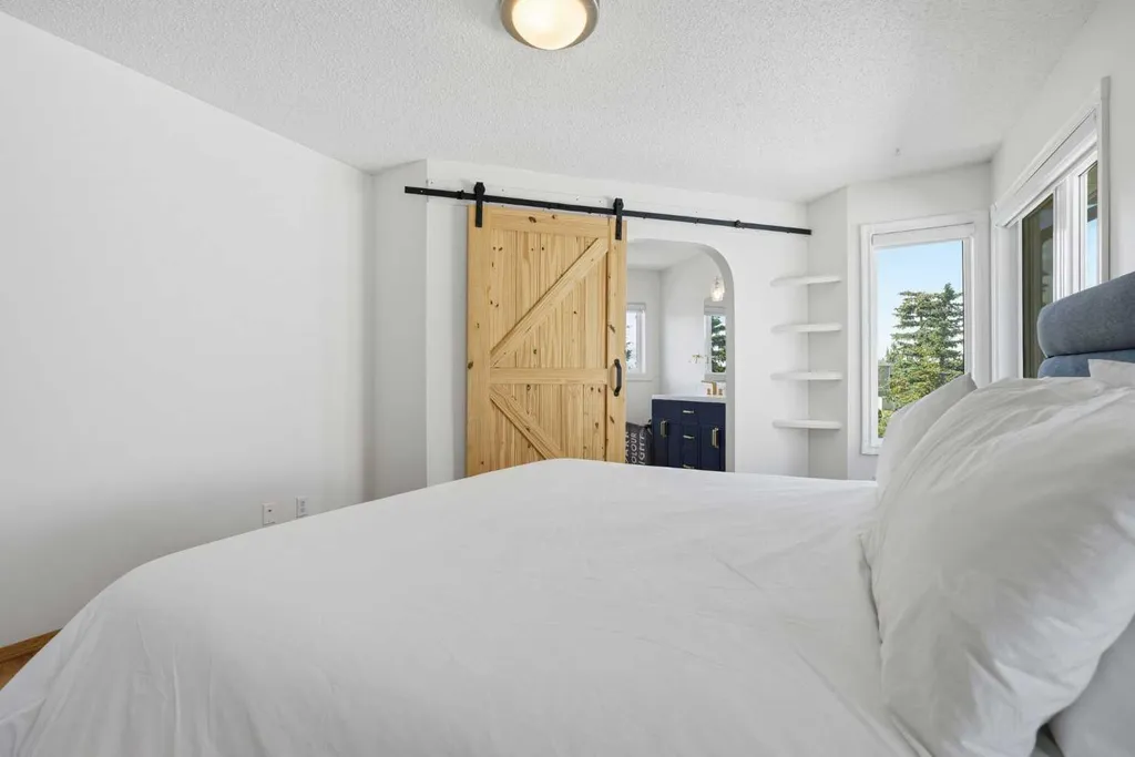 79 Citadel Crest Heath NW Calgary AB T3G 4W4