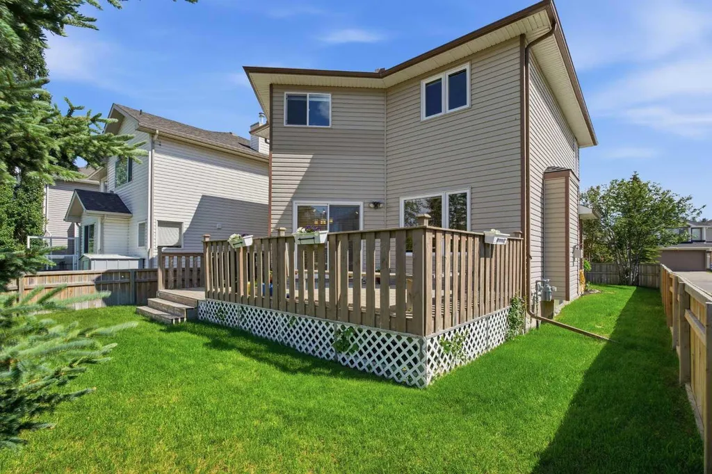 79 Citadel Crest Heath NW Calgary AB T3G 4W4