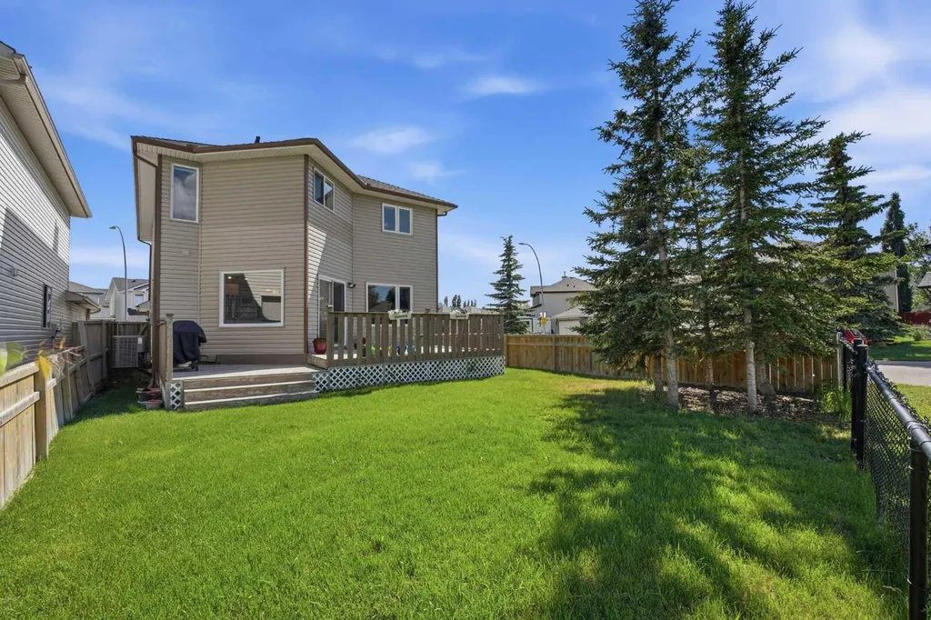 79 Citadel Crest Heath NW Calgary AB T3G 4W4