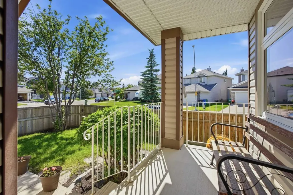 79 Citadel Crest Heath NW Calgary AB T3G 4W4