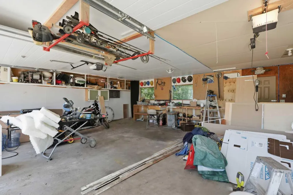 53009 Highway 587 Rural Clearwater County AB T0M 1C0