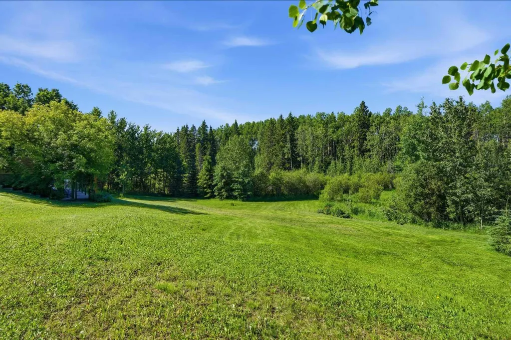 53009 Highway 587 Rural Clearwater County AB T0M 1C0