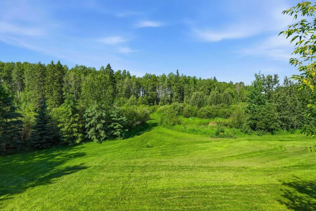 53009 Highway 587 Rural Clearwater County AB T0M 1C0
