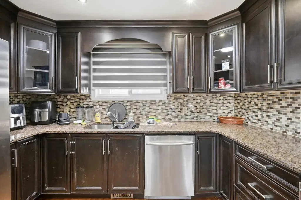 65 Falmere Way NE Calgary AB T3J 2Y7