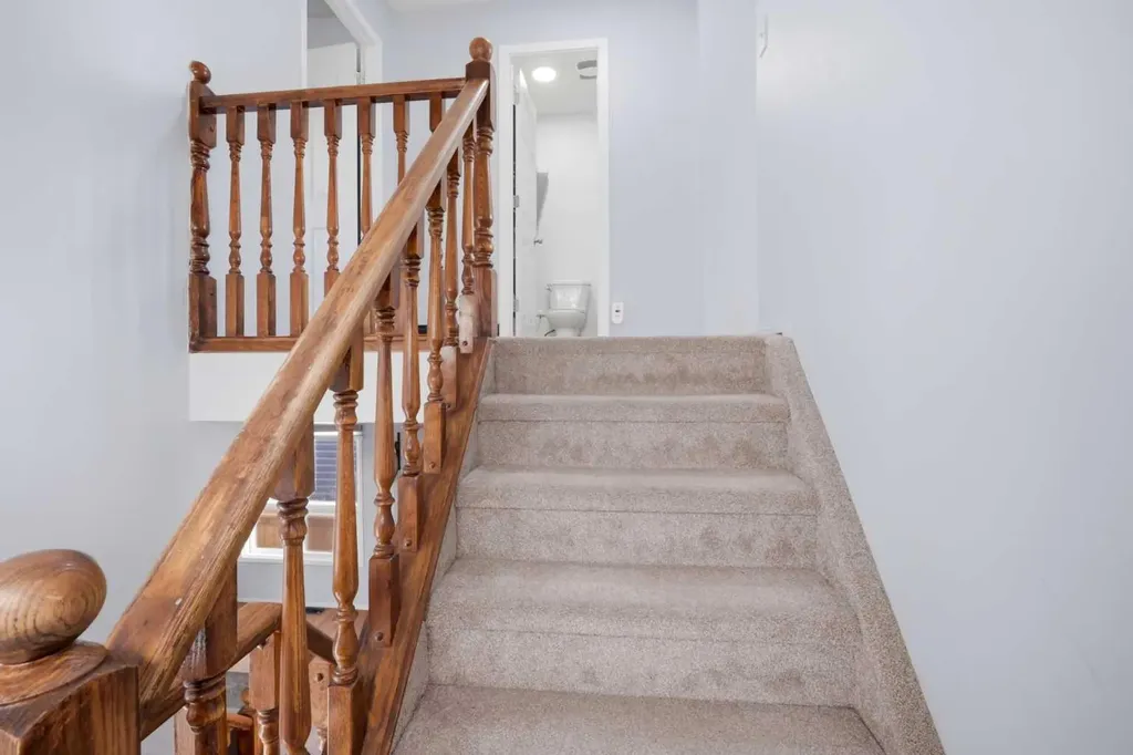 65 Falmere Way NE Calgary AB T3J 2Y7