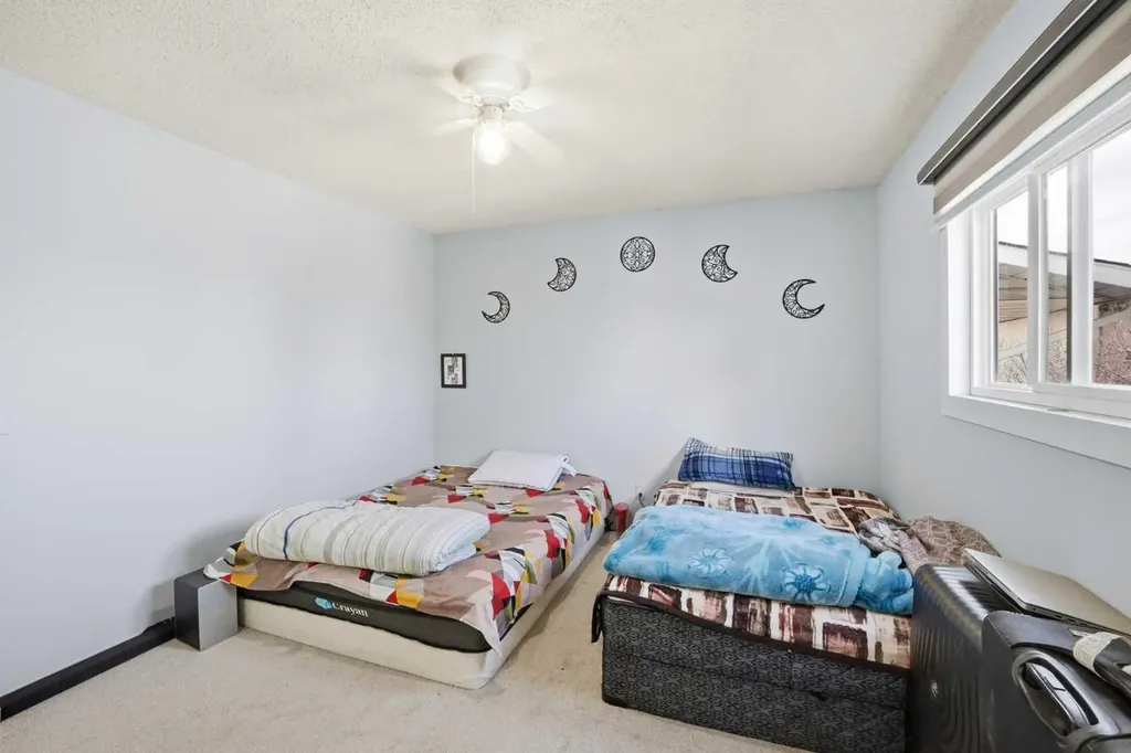 65 Falmere Way NE Calgary AB T3J 2Y7