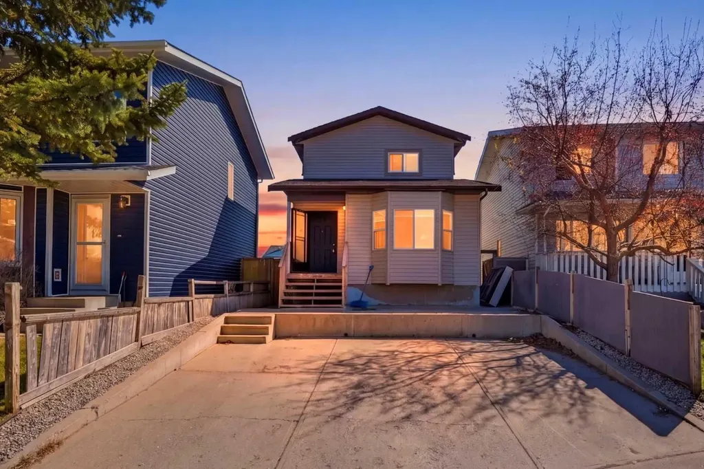 65 Falmere Way NE Calgary AB T3J 2Y7