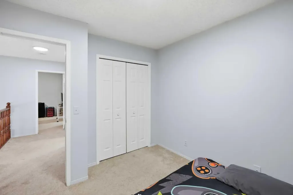 65 Falmere Way NE Calgary AB T3J 2Y7
