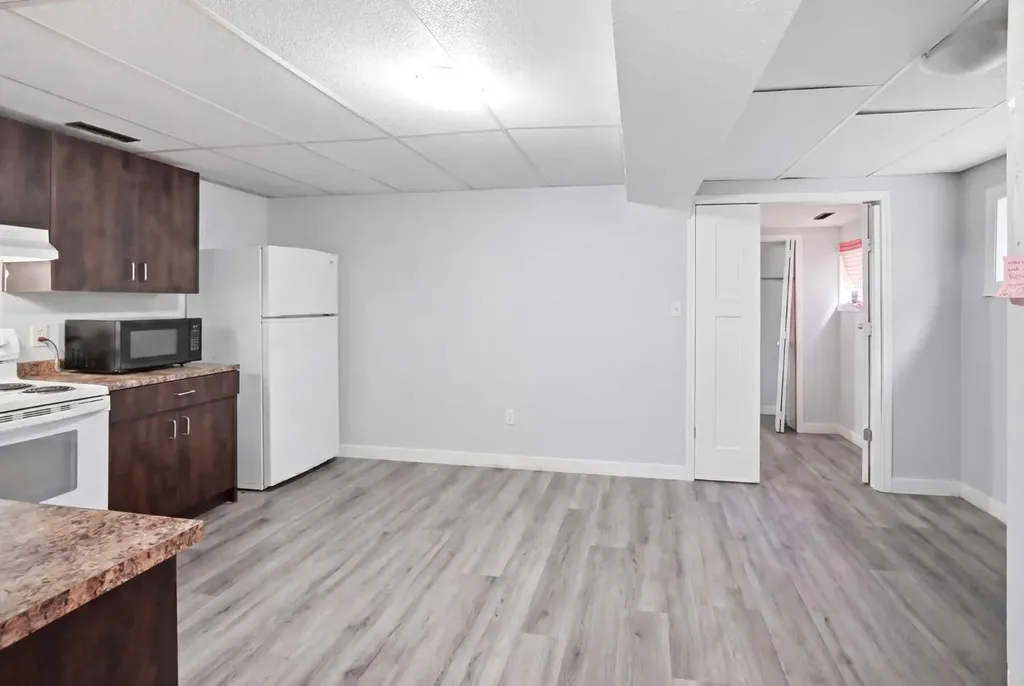 65 Falmere Way NE Calgary AB T3J 2Y7
