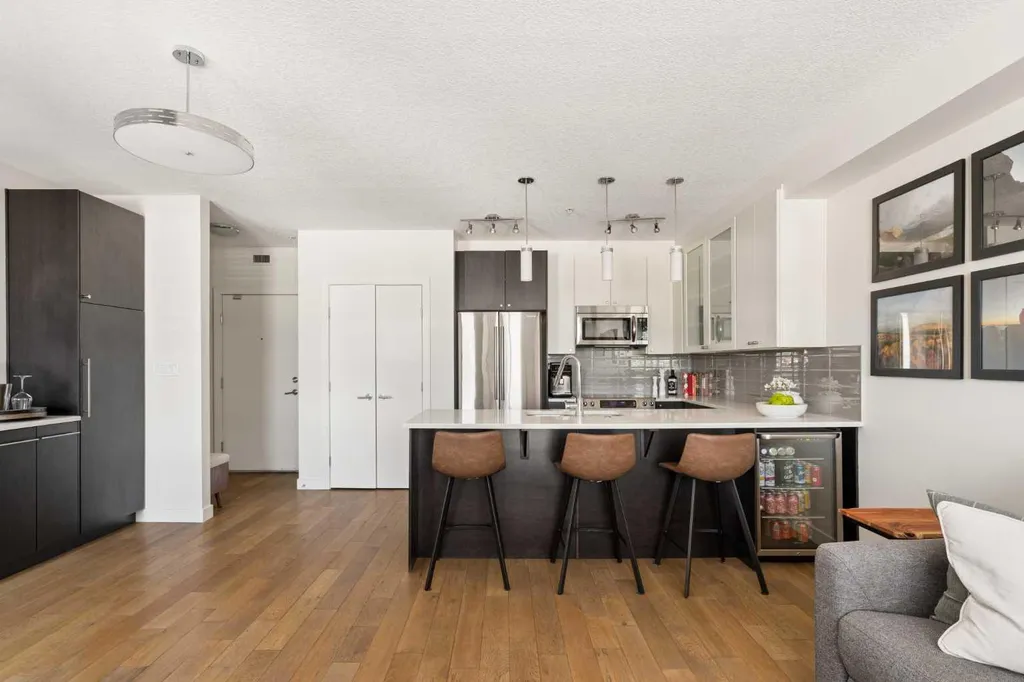 836 Royal Avenue SW Calgary AB T2T 0L3