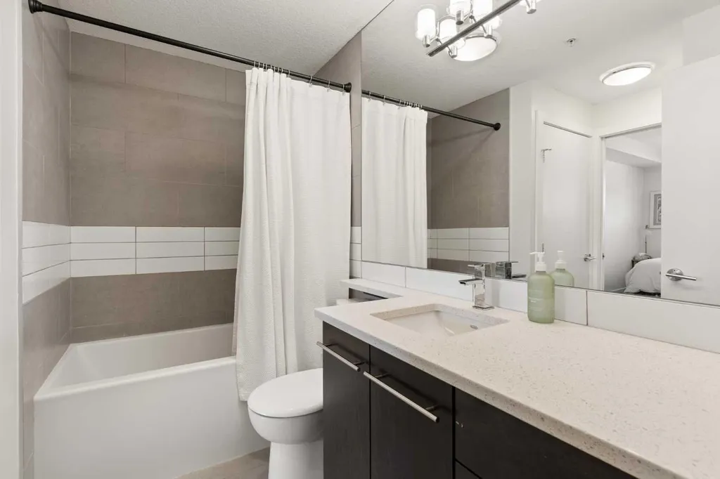 836 Royal Avenue SW Calgary AB T2T 0L3