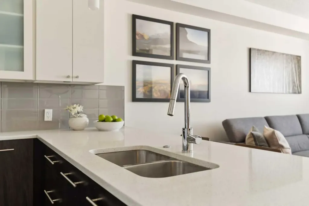 836 Royal Avenue SW Calgary AB T2T 0L3