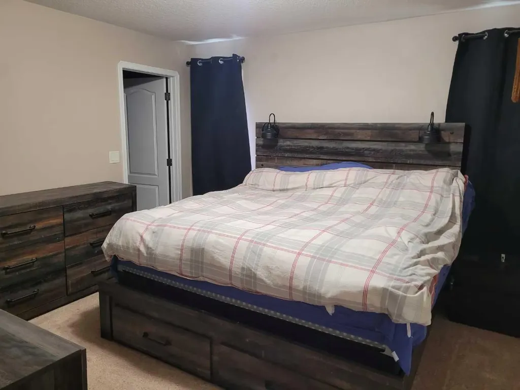 9217 129 Avenue Grande Prairie AB T8X1R5