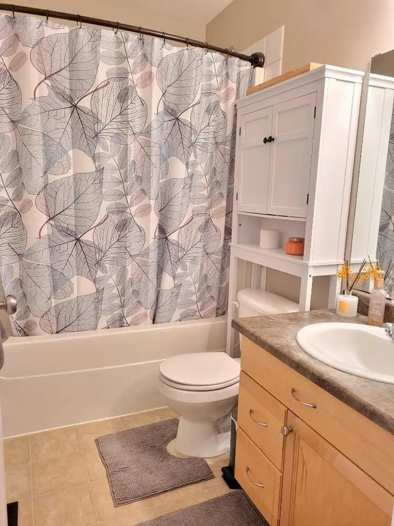 9217 129 Avenue Grande Prairie AB T8X1R5