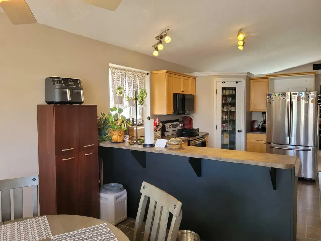 9217 129 Avenue Grande Prairie AB T8X1R5