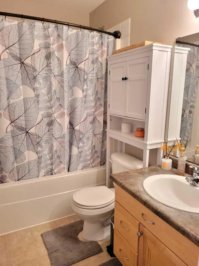 9217 129 Avenue Grande Prairie AB T8X1R5