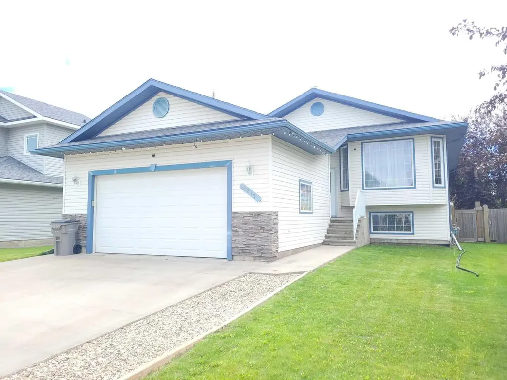 9217 129 Avenue Grande Prairie AB T8X1R5