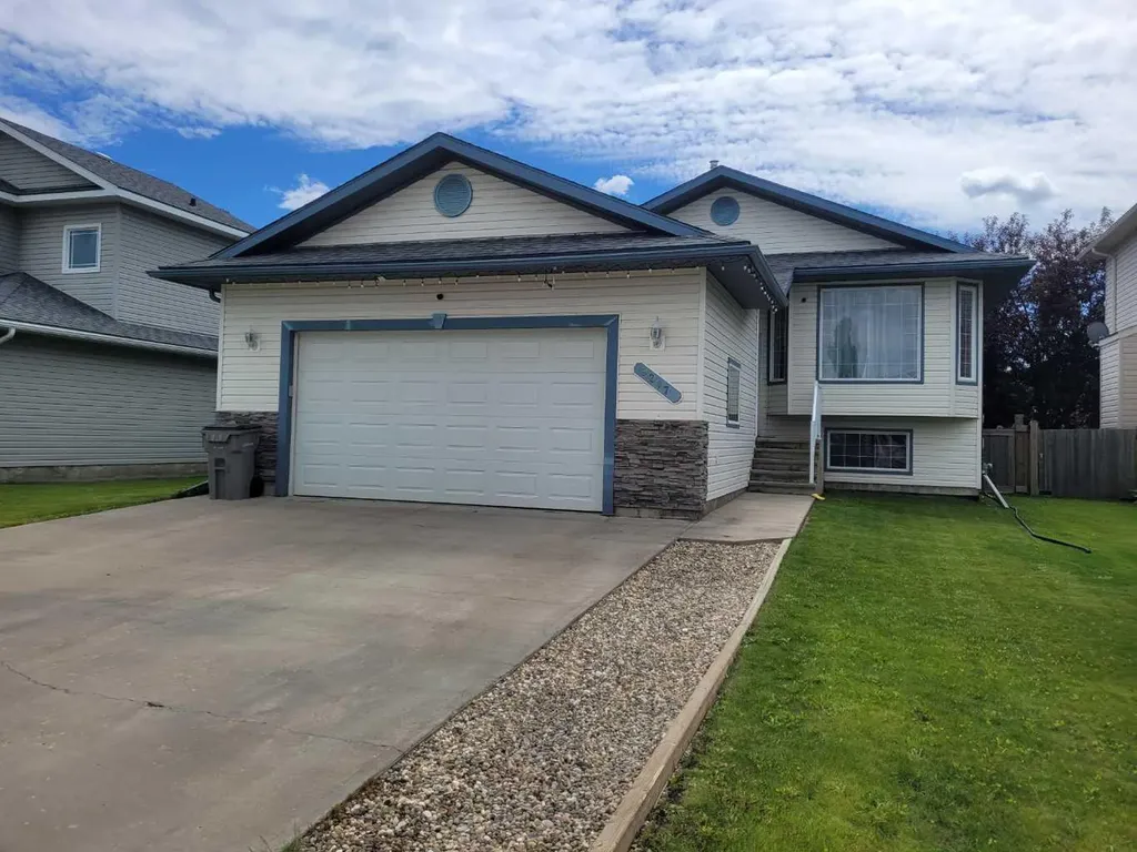 9217 129 Avenue Grande Prairie AB T8X1R5