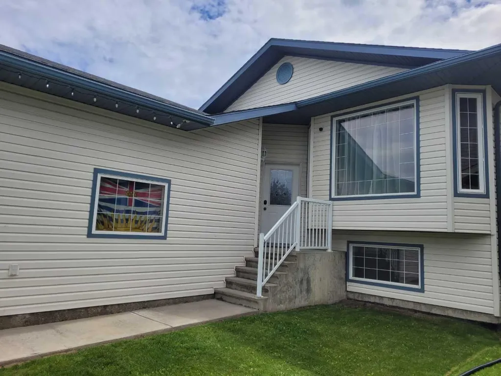 9217 129 Avenue Grande Prairie AB T8X1R5