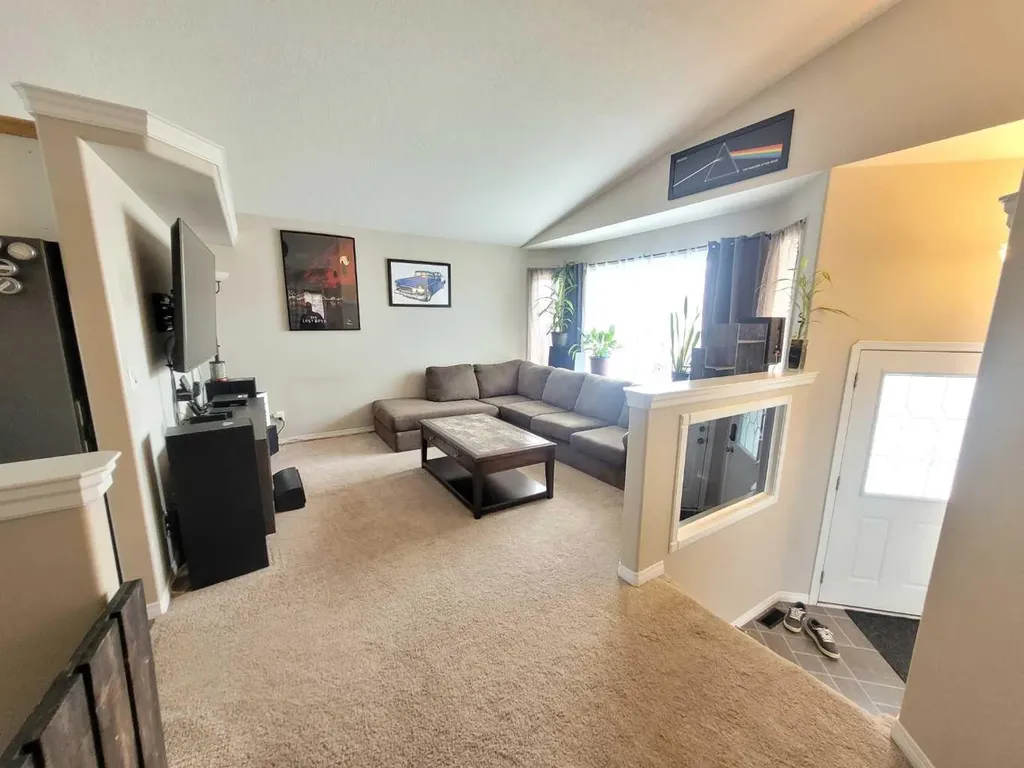 9217 129 Avenue Grande Prairie AB T8X1R5
