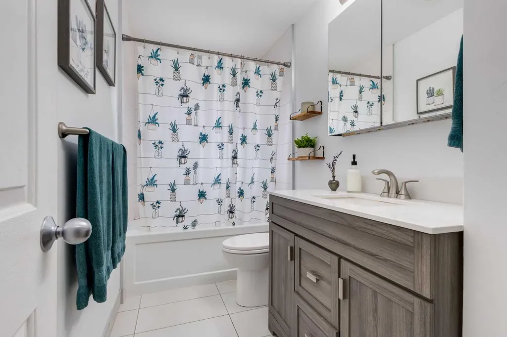 3931 23 Avenue SW Calgary AB T3E 0J9
