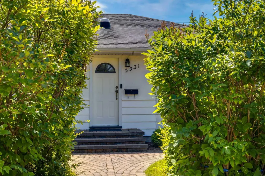 3931 23 Avenue SW Calgary AB T3E 0J9