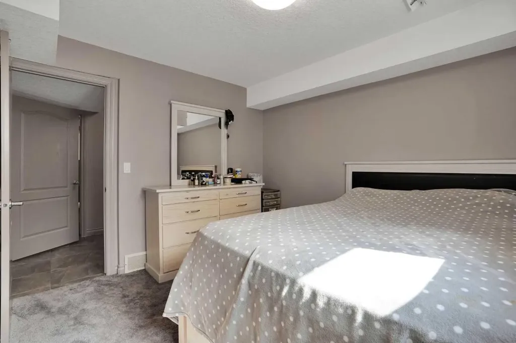 332 Saddlemont Boulevard NE Calgary AB T3J 0B4