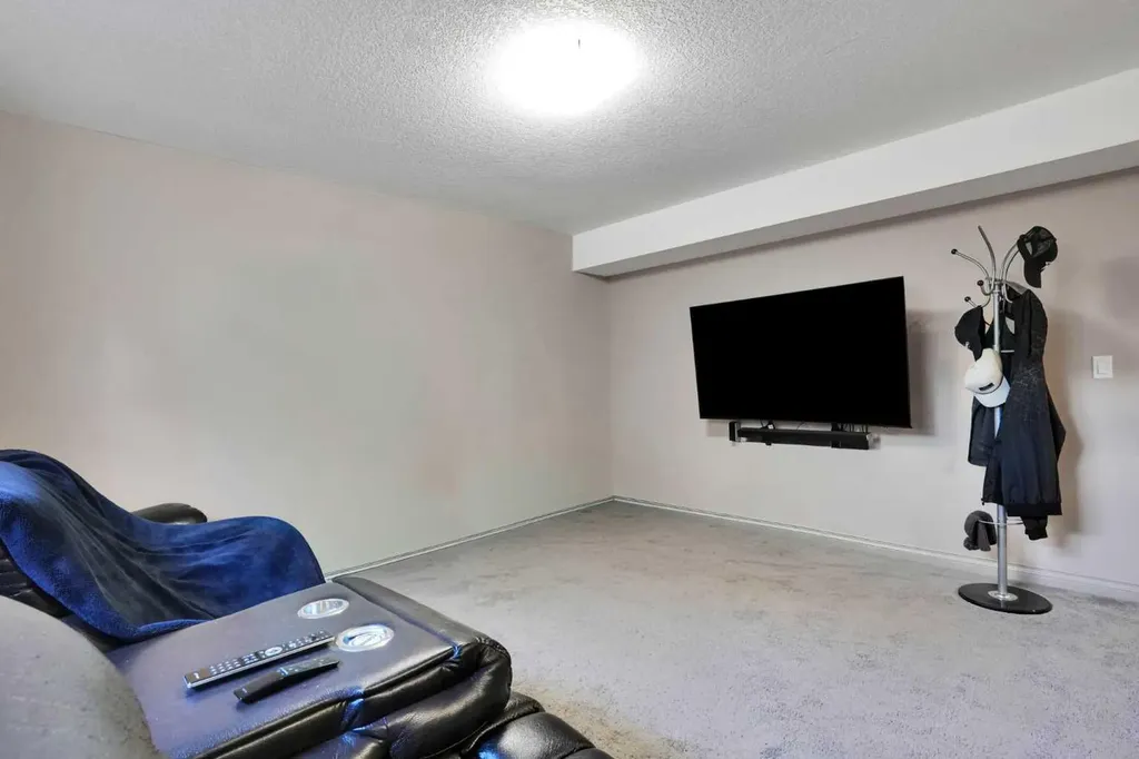332 Saddlemont Boulevard NE Calgary AB T3J 0B4