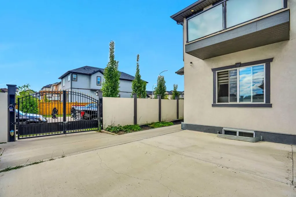 332 Saddlemont Boulevard NE Calgary AB T3J 0B4