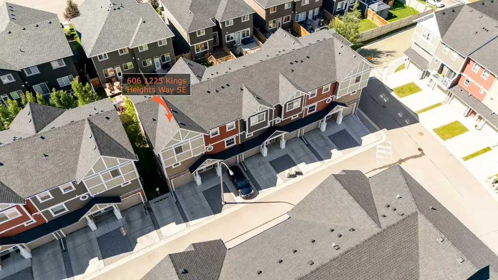 1225 Kings Heights Way SE Airdrie AB T4A 0M4