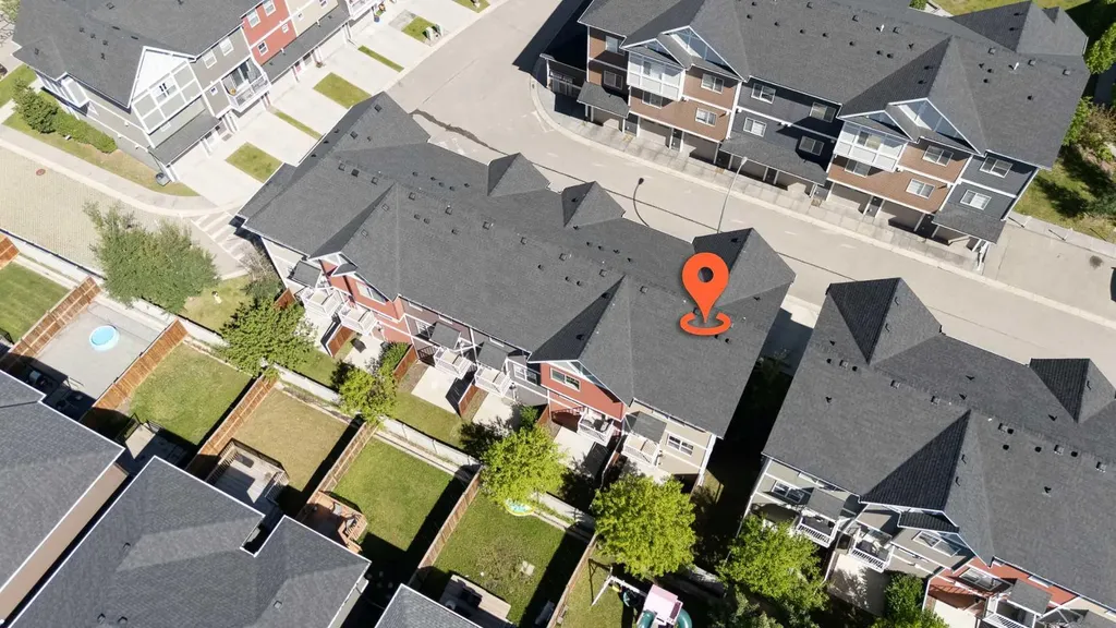 1225 Kings Heights Way SE Airdrie AB T4A 0M4