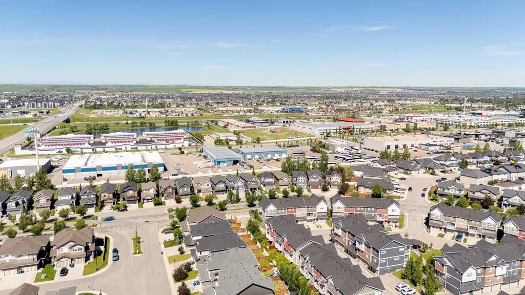 1225 Kings Heights Way SE Airdrie AB T4A 0M4